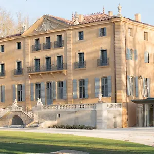 Chateau De Fonscolombe מלון